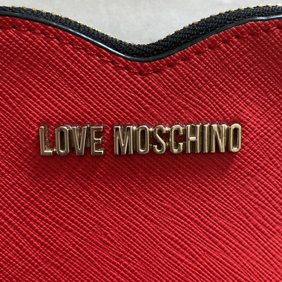 Pre❤️ Love Moschino Love Heart Coin Purse - Picture 2 of 9